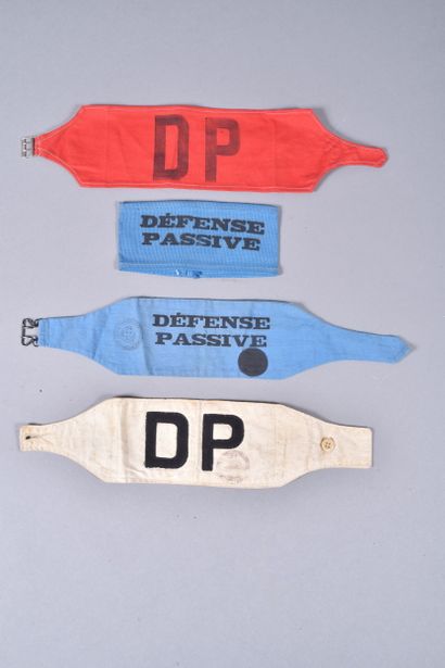 FR- Four passive defense armbands. Different...