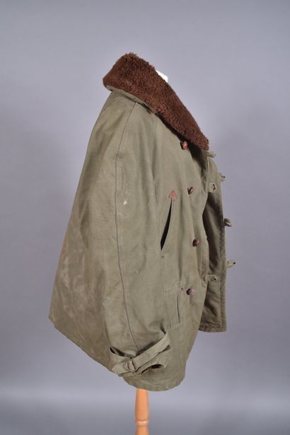 Fr- Canadienne du type réglementaire en 1940,...