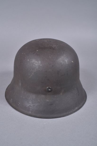 Casque Allemand m/42 1 insigne w. Coque EF66...