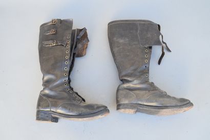 GB- Paire de bottes de motard britannique...