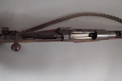réf BW725-C24. Carabine de chasse type Mauser...