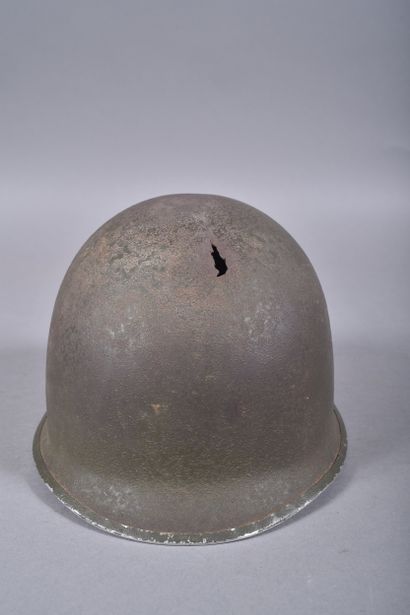 US- Coque de casque M1 impactée. Coque en...