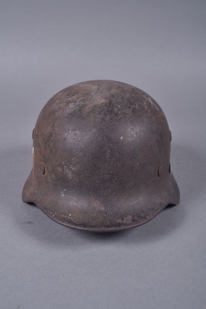 Casque Allemand m/40 de l'armée de terre....