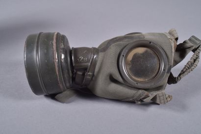 All- Masque à gaz M-30, en toile caoutchoutée...