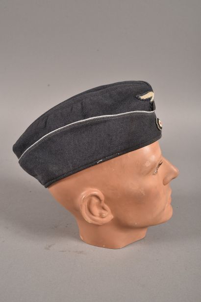 ALL. Bonnet de police d’officier de la LW,...