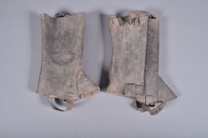 Fr- Paire de guêtres modèle 1941 en cuir...