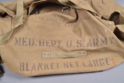 US- Grand sac du Medical Department, blanket...