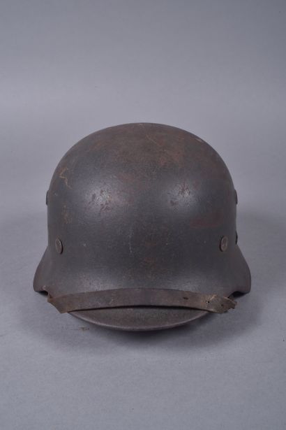 Casque Allemand m/40 de l'armée de terre...