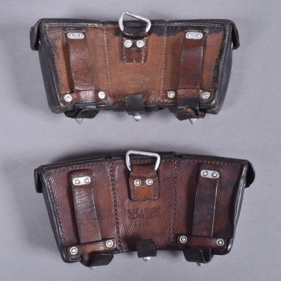All- Deux cartouchières 1911 en cuir brun...