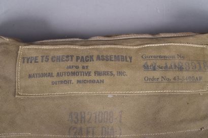 US- Enveloppe de parachute ventral T5., datée...