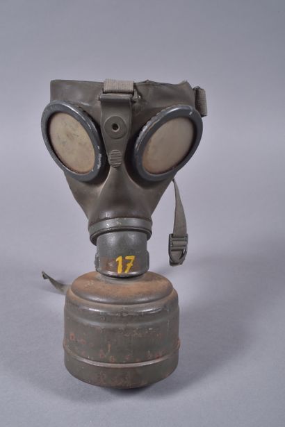 All- Masque à gaz en caoutchouc M-38 codé...