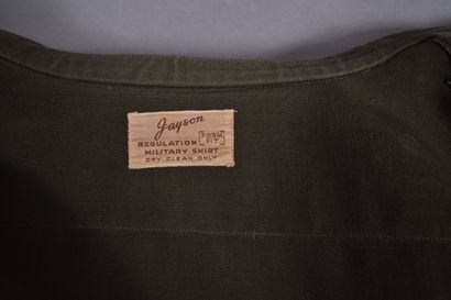 US- Chemise d’officier chocolat, étiquette...