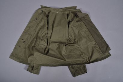 US- Veste HBT OD7 à deux poches de poitrine...