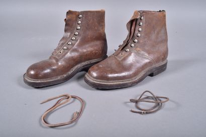 Fr- Paire de brodequins de montagne en cuir...