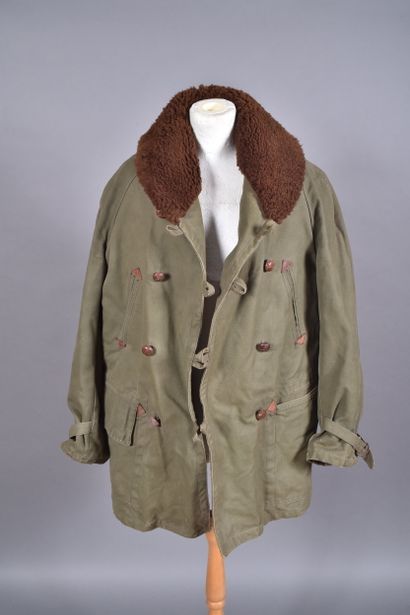 Fr- Canadienne du type réglementaire en 1940,...