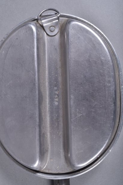 US- Gamelle M-1942 en inox datée M.A. Co...