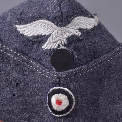 Bonnet de police de la LW. En drap gris,...