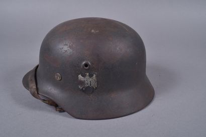 Casque Allemand m/40 de l'armée de terre...