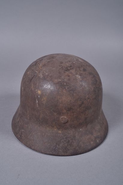 Casque Allemand m/40 de l'armée de terre....