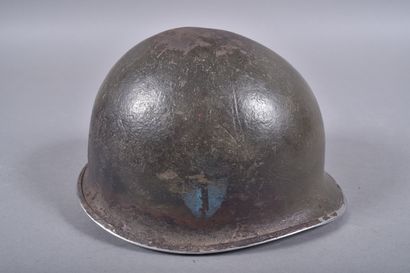 US- Casque M1. Coque en acier vert foncé...