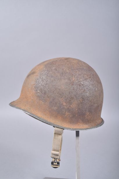 US- Casque M1. Coque en acier recouverte...