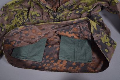 All. Blouse camouflée réversible, feuilles...