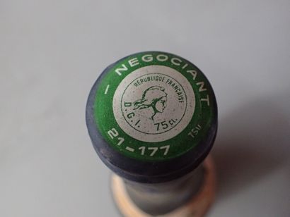 1 bouteille Pommard Clos de la Commaraine...