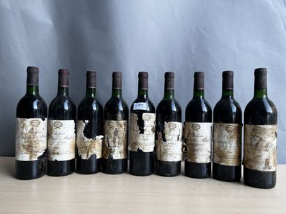 9 bouteilles Chateau Sociando Mallet 1986...