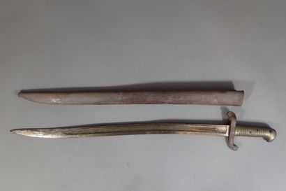 Sabre baïonnette type 1842. Poignée en laiton....