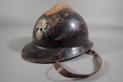 Casque Adrian modèle 26 pour la Police ou...