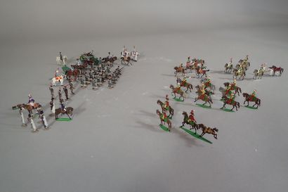 Ensemble de soldats en plat d’étain peint,...