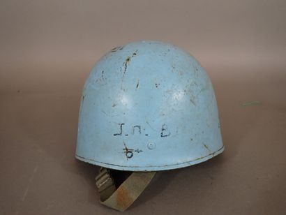 Casque français modèle F1. Coque en acier...