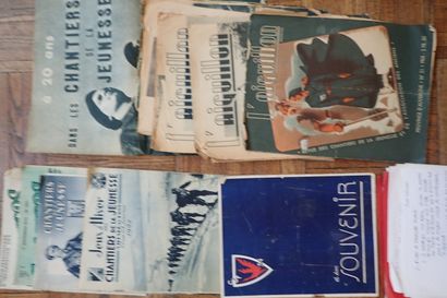 Les Chantiers de Jeunesse. Importante documentation...