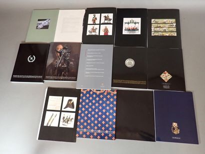 Lot de 14 catalogues de vente sur les armes...