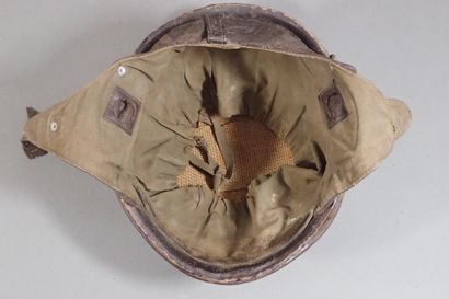 Casque de motard en métal repeint vert avec...