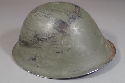 Casque britannique Mk IV. Coque en acier...