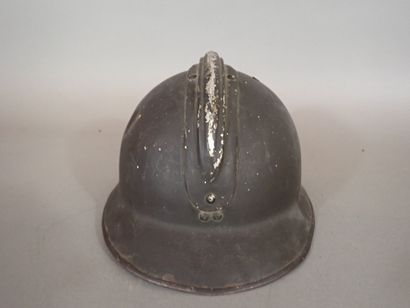 Casque français modèle 1926. Coque en acier...