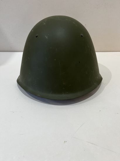 Casque d’acier soviétique Ssh 68 en acier...