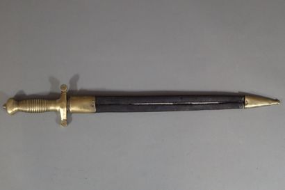 Glaive de pompier type 1831. Poignée an laiton...