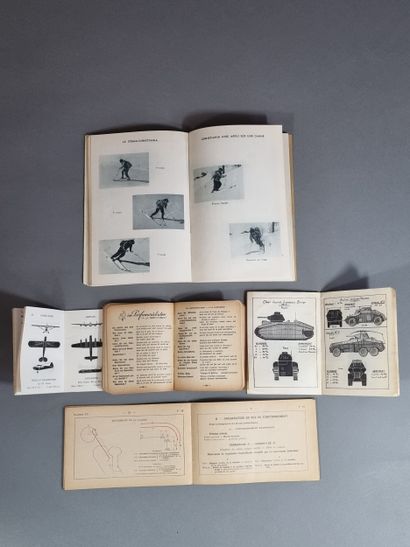 Lot de 5 livres militaires comprenant : ;
-...