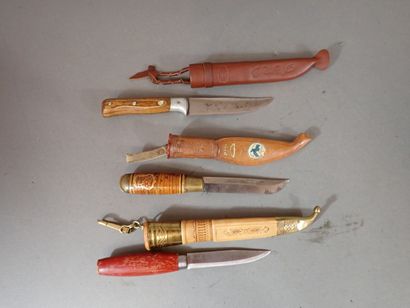 Trois couteaux Finlandais ou Suédois. Longueur...