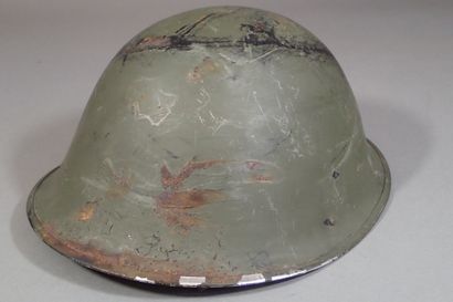 Casque britannique Mk IV. Coque en acier...