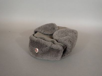 Casque RDA modèle 56. Coque en acier peint...