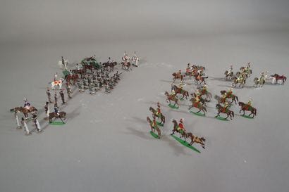 Ensemble de soldats en plat d’étain peint,...