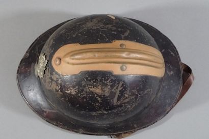 Casque Adrian modèle 26 pour la Police ou...