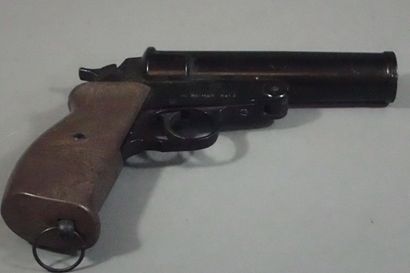 Pistolet lance fusée Mondial de fabrication...