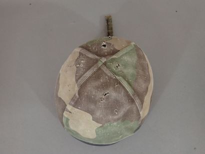Casque français modèle F1. Coque en acier...