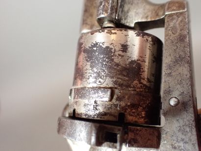 Petit revolver à broche système Lefaucheux,...