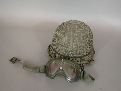 Casque français modèle 51. Coque en acier...