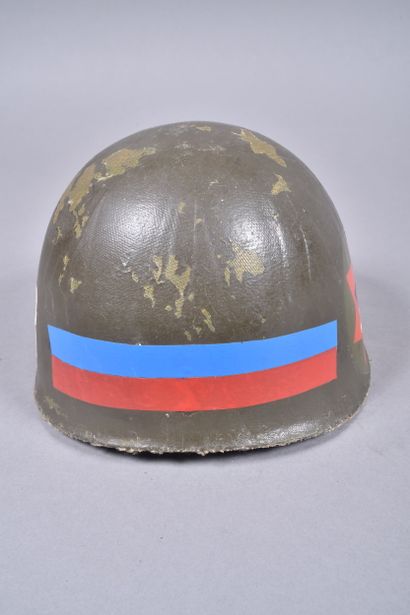 Sous casque américain M-1964 en résine avec...